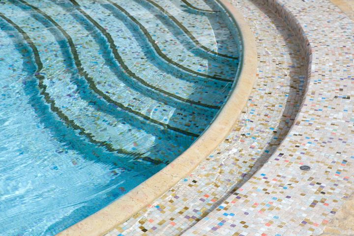 Pool 44 of 84