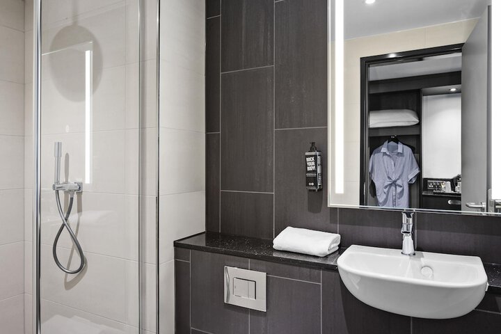 Room 20 of 53
