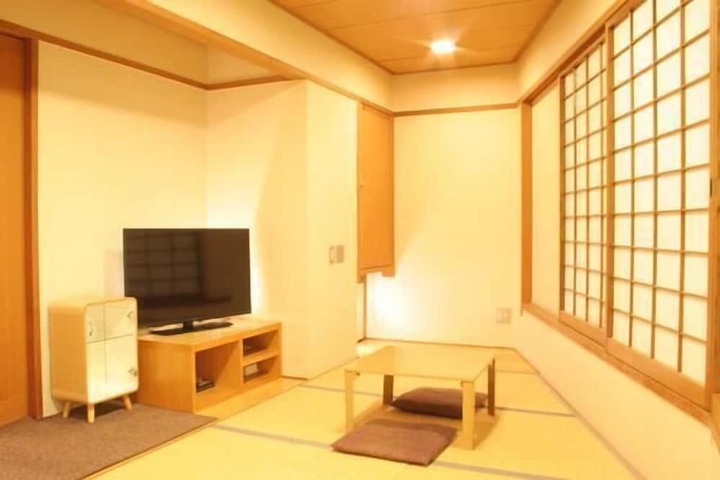 Room 15 of 25