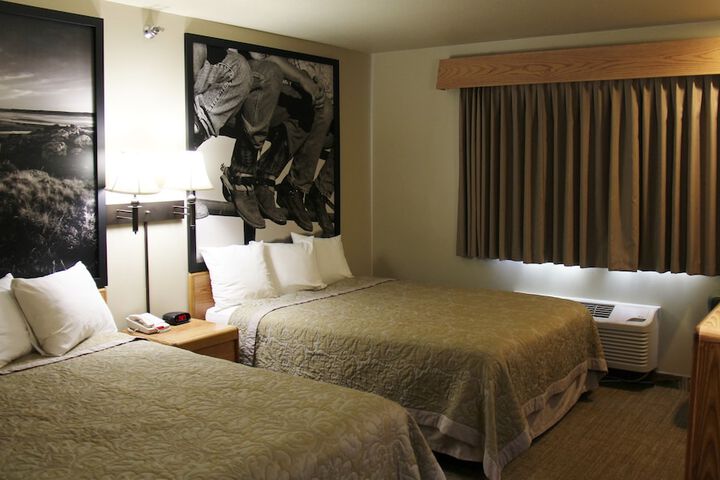 Room 11 of 46