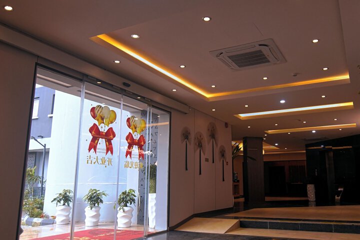Hotel 2 of 39