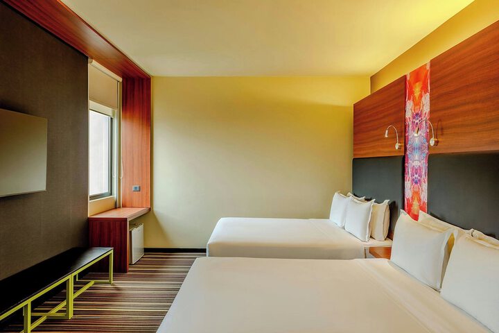 Room 12 of 43