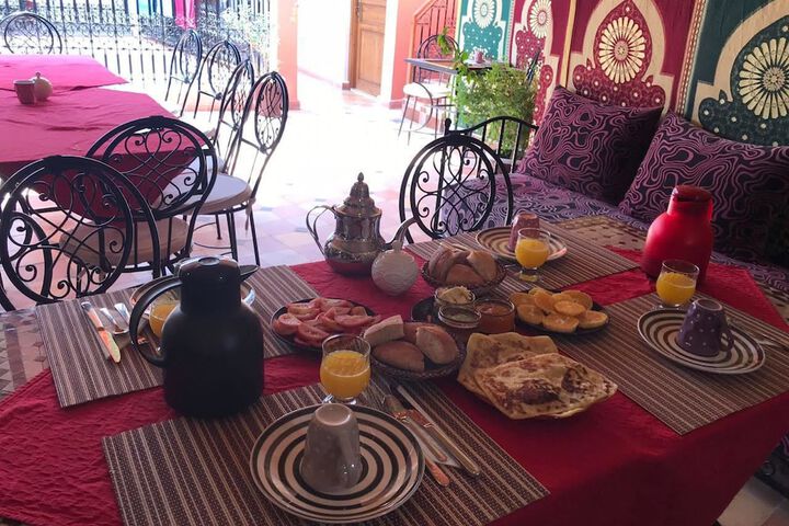 Breakfast/Coffee Service 30 of 43
