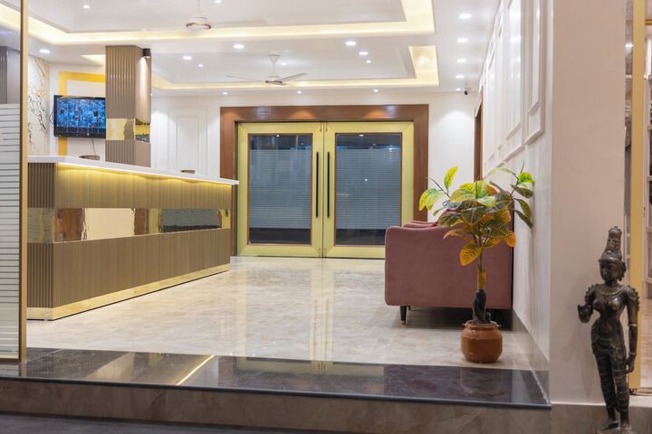 Hotel Interior 2 of 80