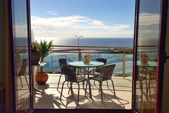 Yuka Surf Ericeira Ocean View & Pools