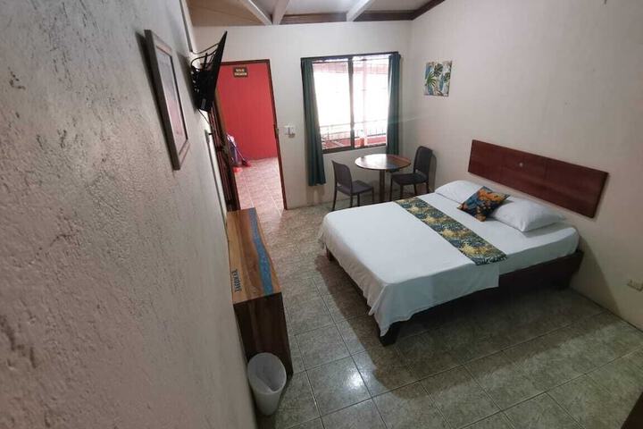 Room 5 of 26