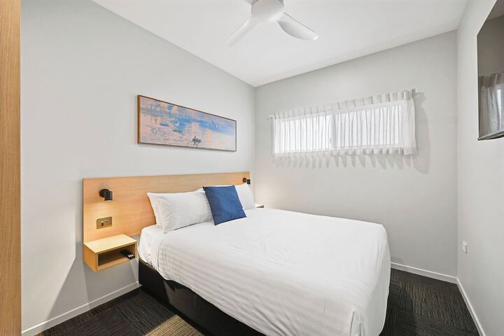 Room 28 of 120