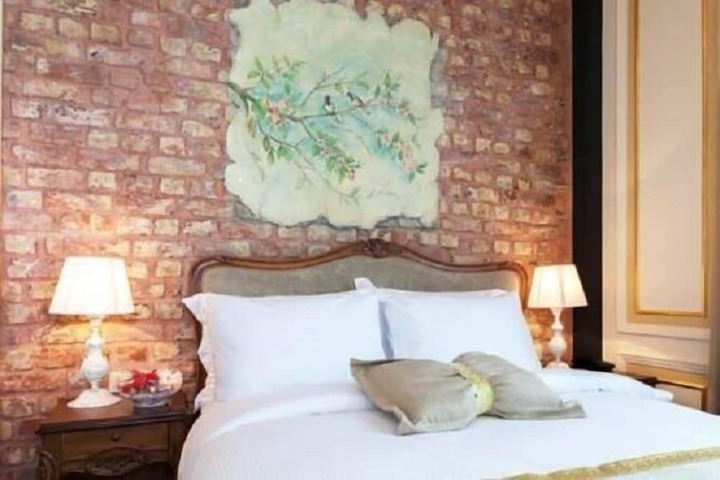 Room 27 of 50