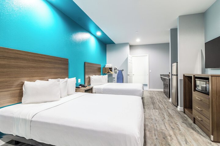 Room 16 of 29