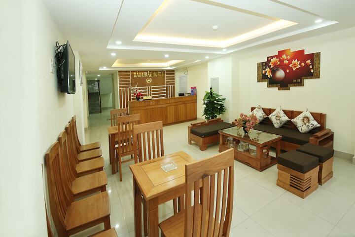Guest Lobby