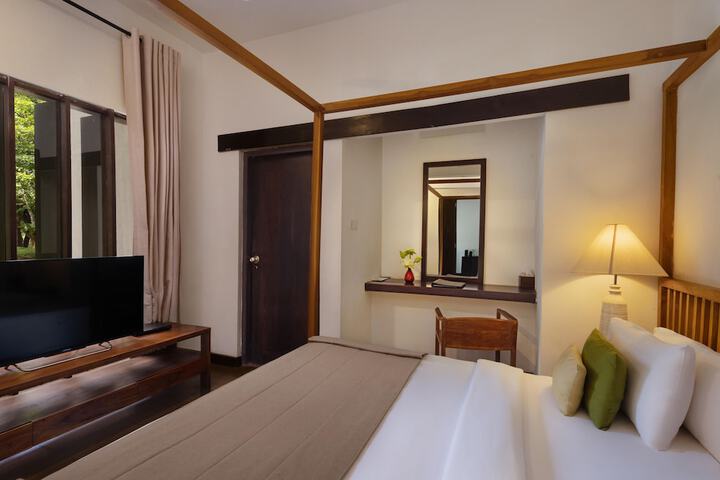 Room 8 of 52