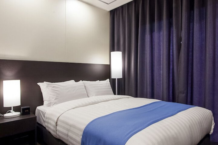 Room 7 of 21