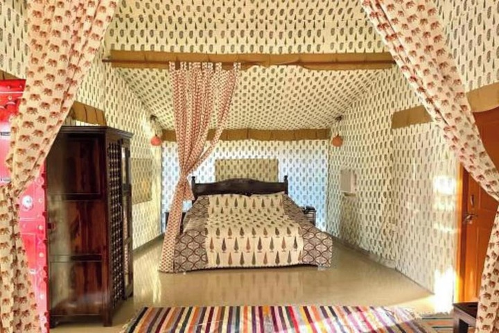 Room 6 of 24