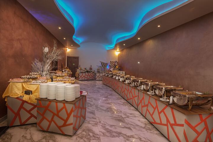 Dining Photos