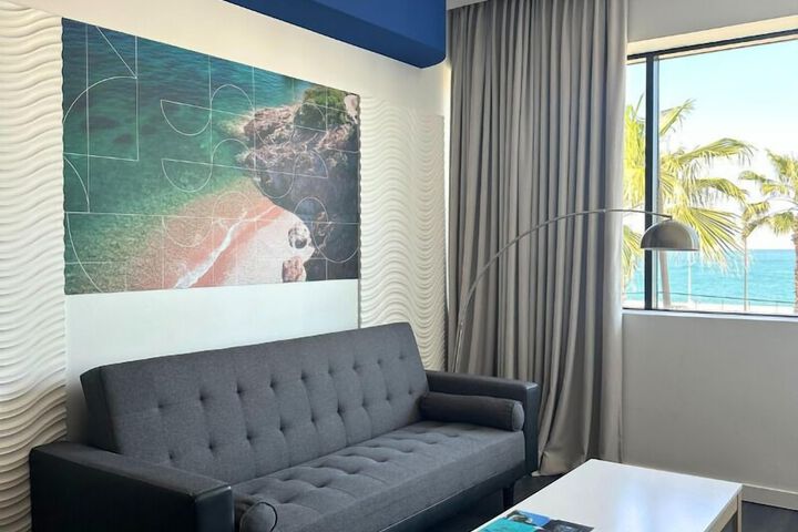 Room 15 of 35