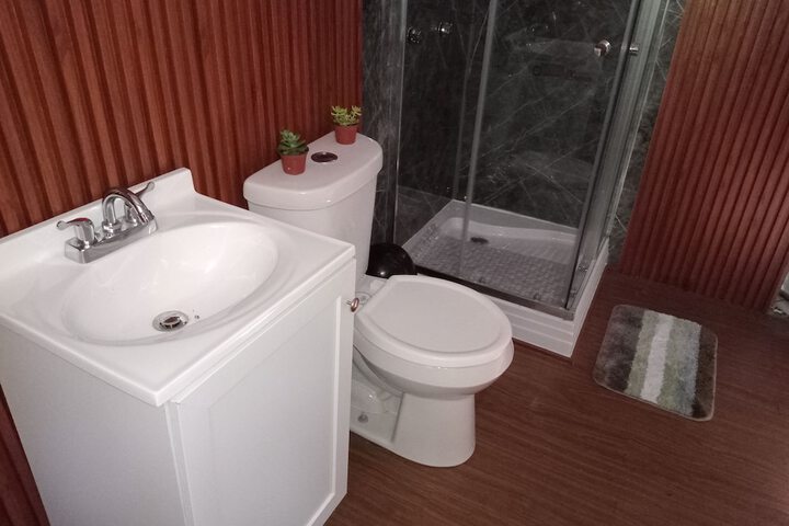 Room 13 of 20