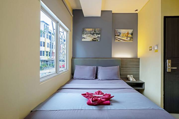 Room 13 of 26