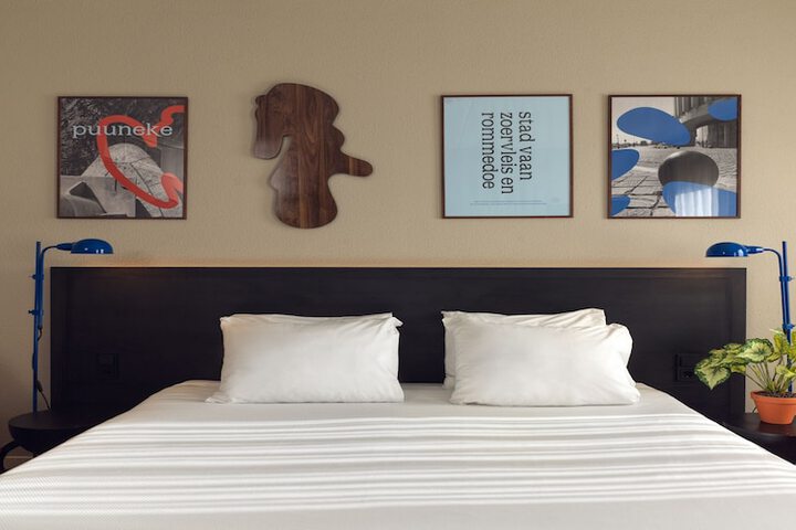 Room 30 of 58