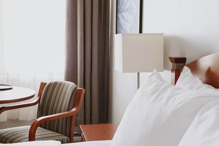 Room 34 of 120
