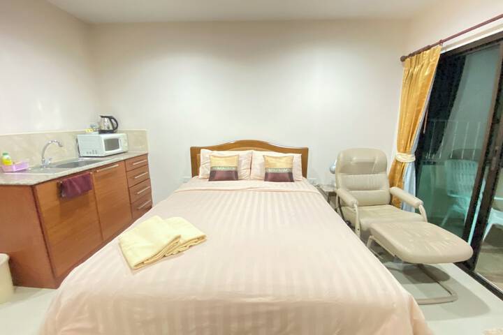 Room 6 of 50
