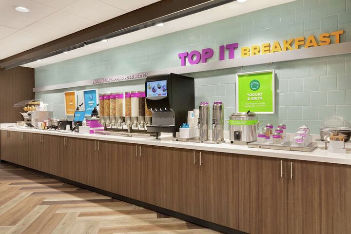 Breakfast area