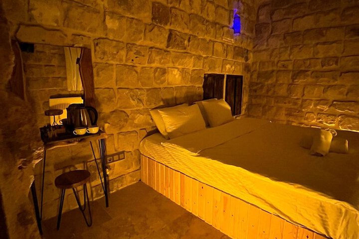 Room 50 of 79