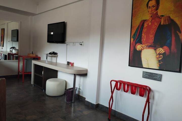 Room 27 of 91