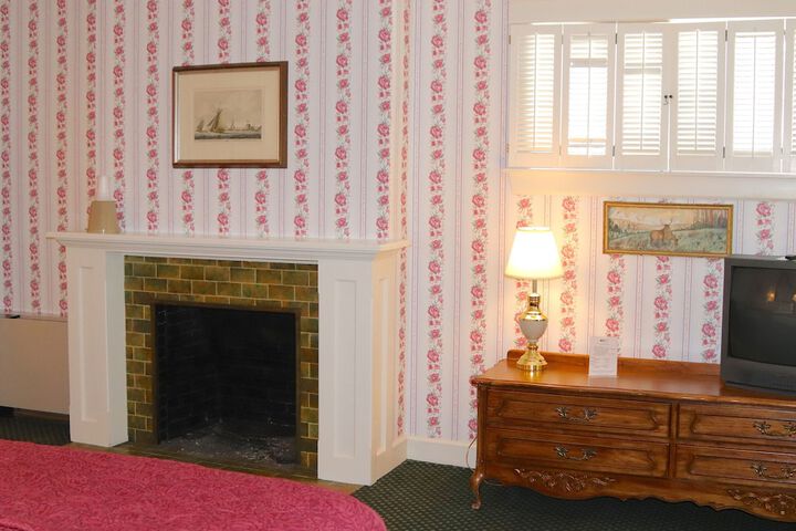 Room 58 of 112