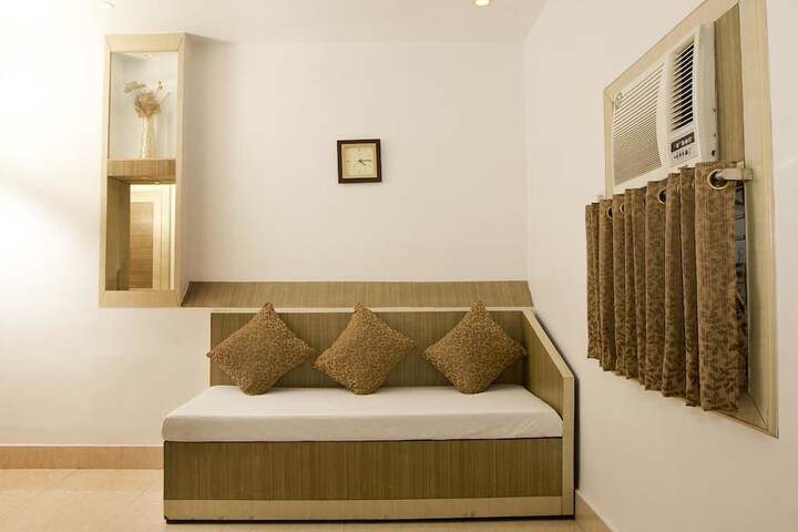 Room 22 of 35