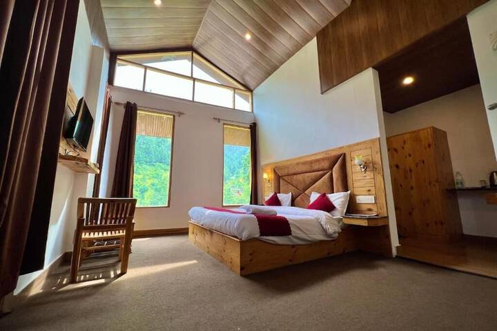 Room 2 of 24