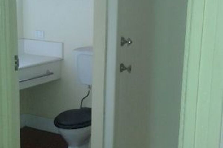 Room 17 of 47