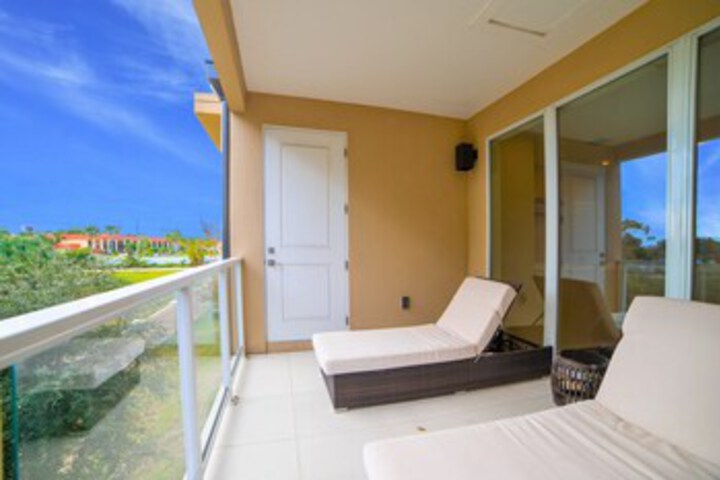 Terrace/Patio 7 of 38