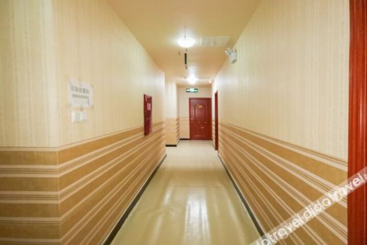 Hotel Interior 17 of 25