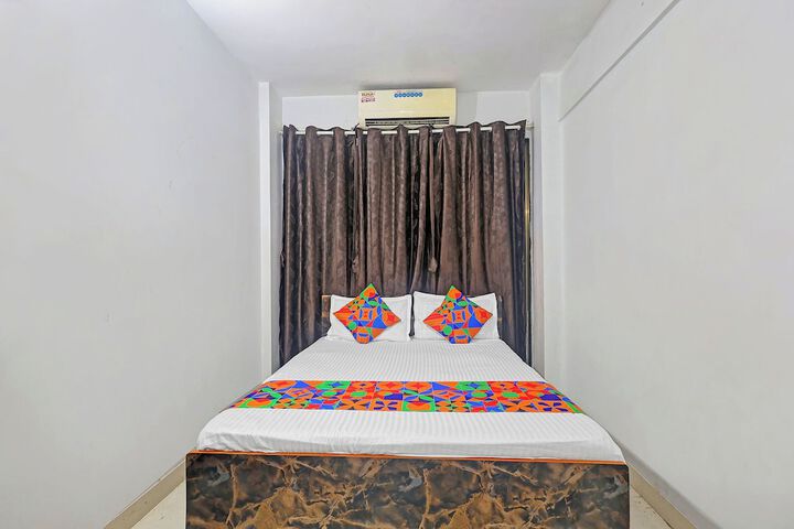 Room 17 of 29
