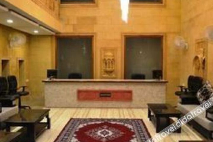 Vista Rooms at Gadisar Road