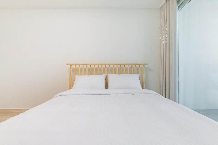 Room 216 of 640