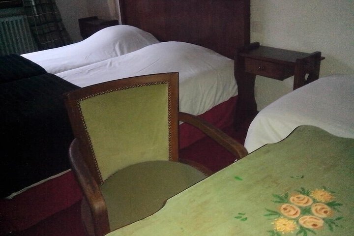 Room 10 of 26