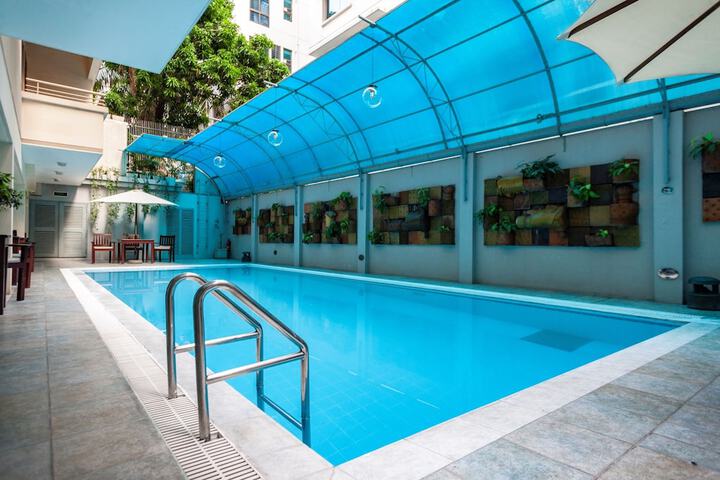 Pool 49 of 84