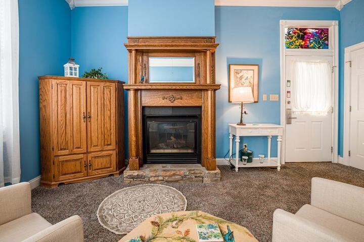 Room 30 of 108