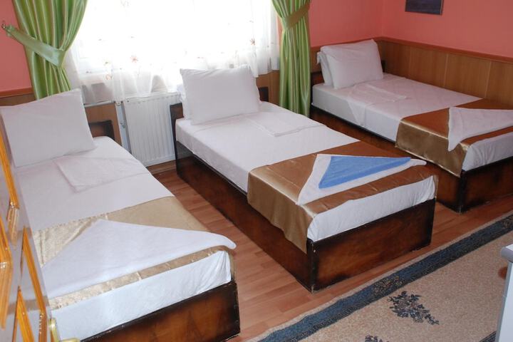 Room 20 of 48
