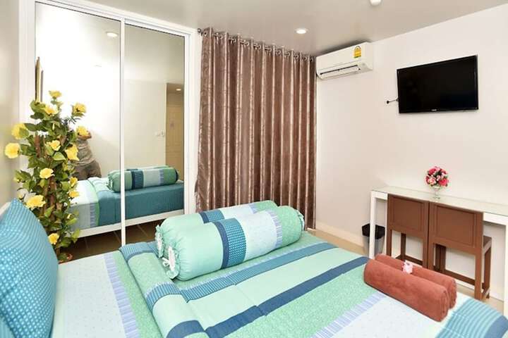 Room 4 of 55
