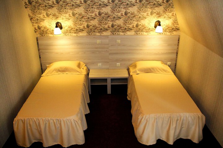 Room 36 of 43