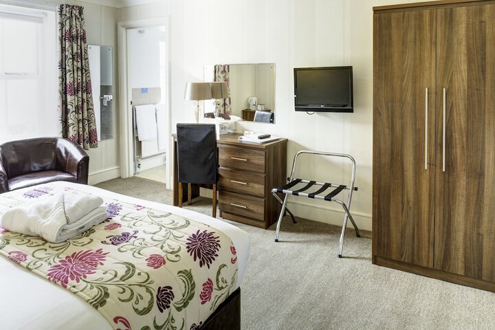 Room 63 of 118