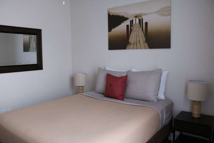Room 4 of 30