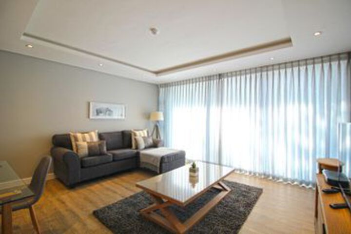 Room 8 of 13