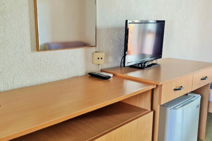 Room 7 of 42