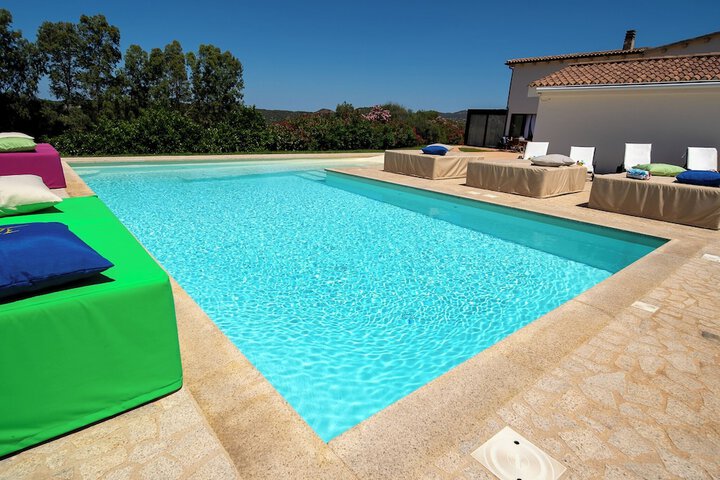 Pool 58 of 93