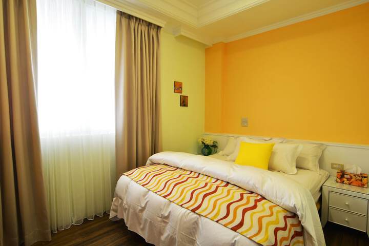Room 9 of 31