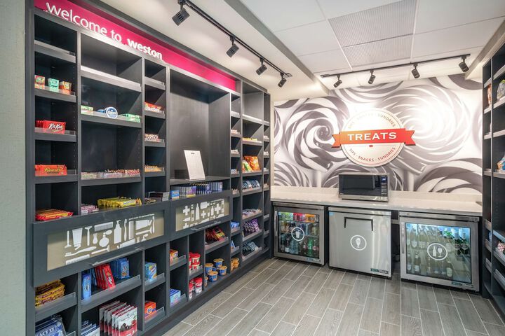 Snack bar