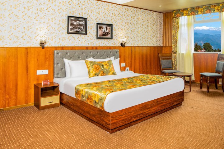 Room 10 of 34